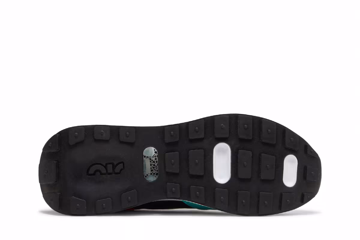 Nike Women's Air Max Pre-Day SE Safari, view 5