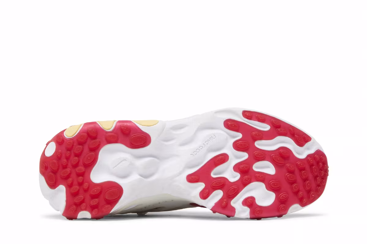 Nike Women's React Presto Noble Red, view 5