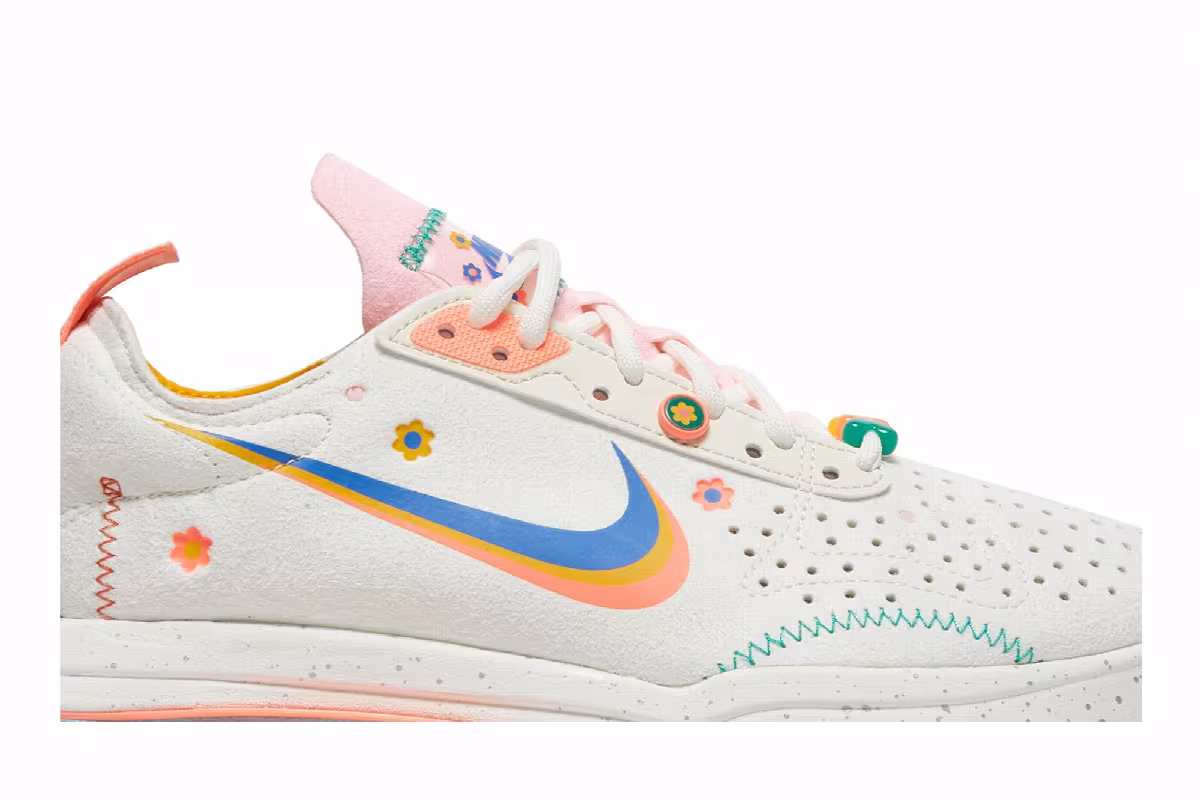 Nike Women's Air Zoom-Type Flowers, Rainbows And Beads, view 3