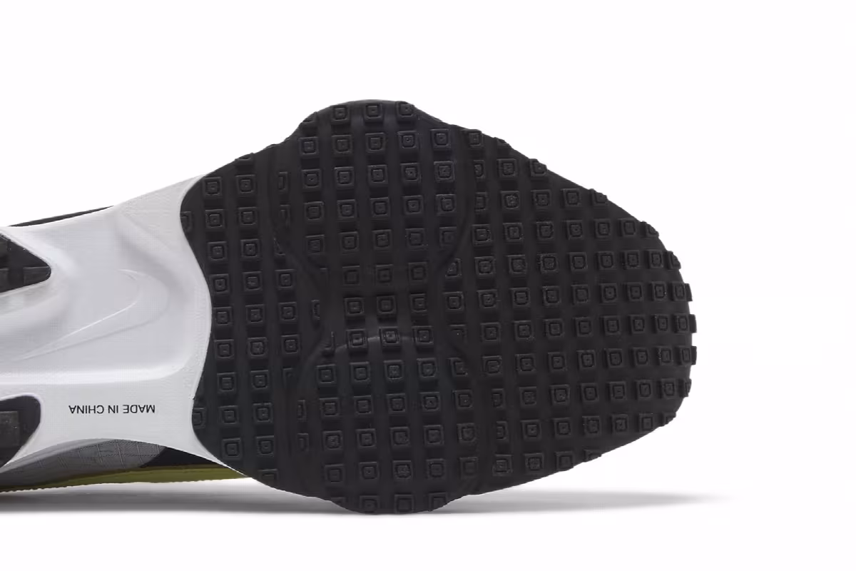 Nike Air Zoom-Type Fuse Black Light Lemon Twist, view 6