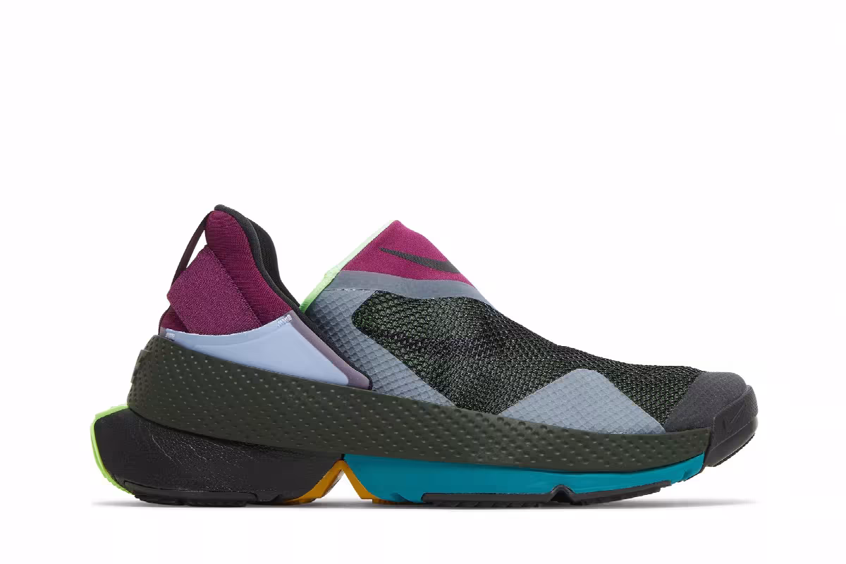 Nike GO FlyEase Black Lime Glow, view 2