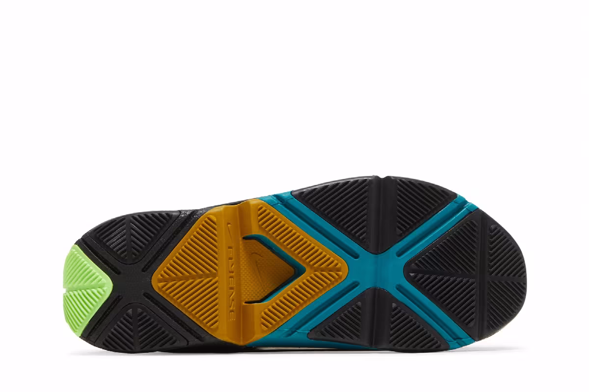 Nike GO FlyEase Black Lime Glow, view 5