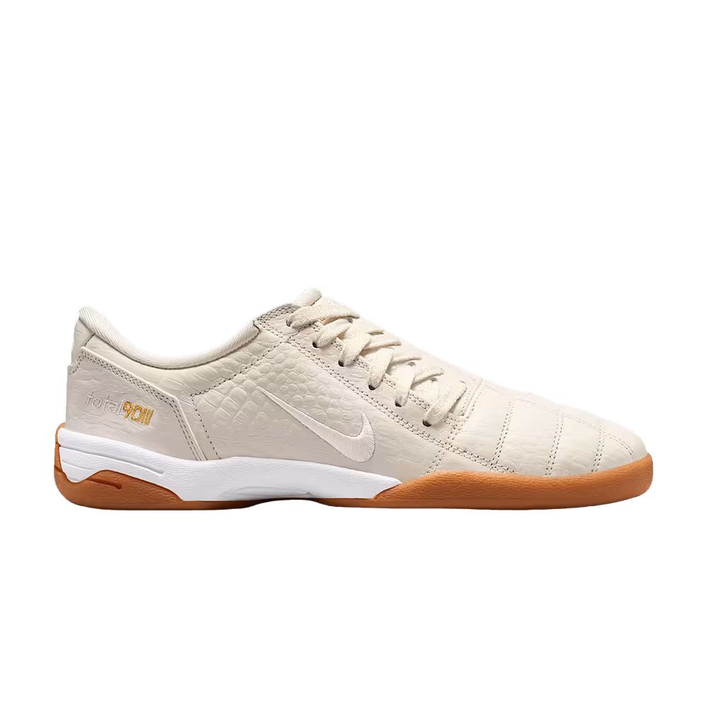 Nike Women's Total 90 Light Bone