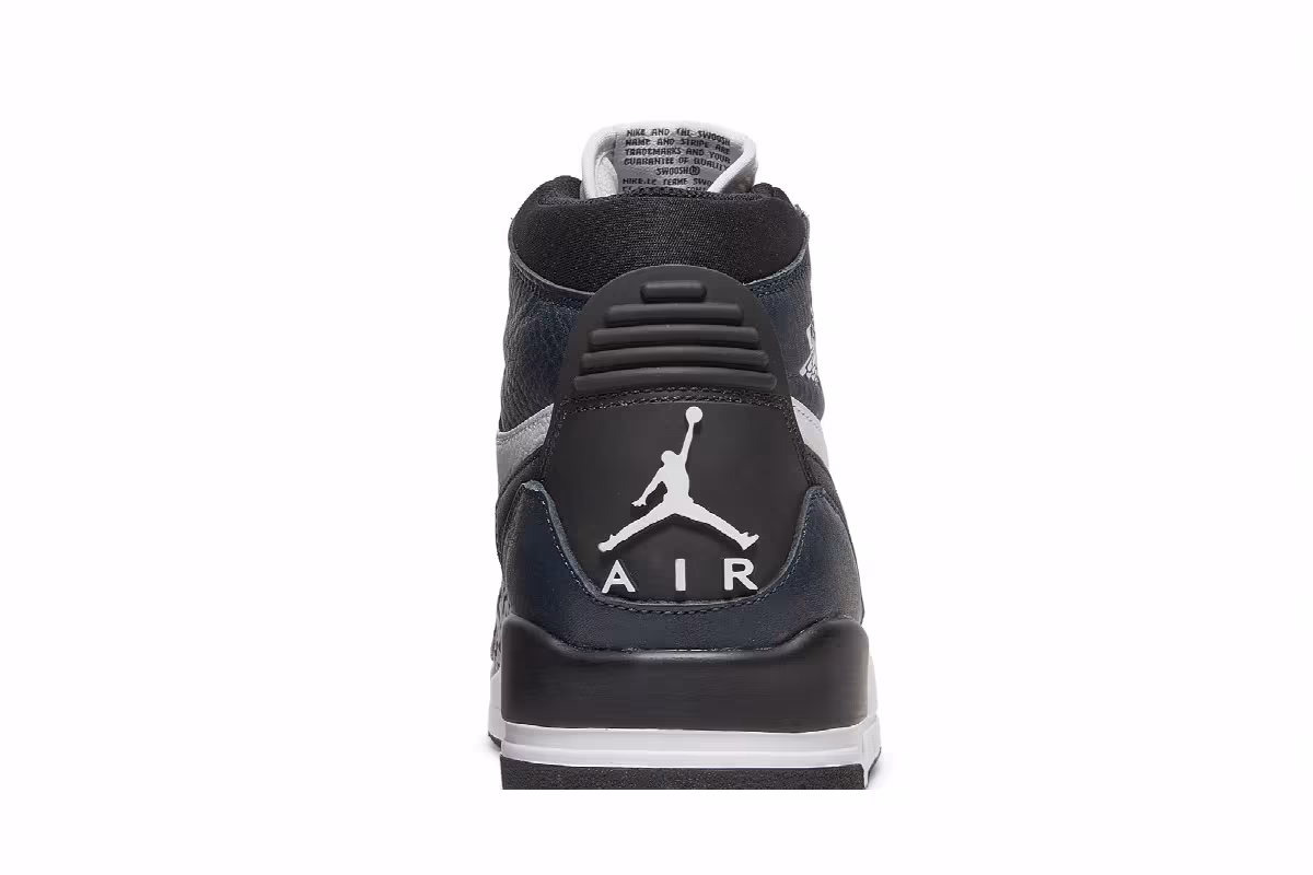 Air Jordan Legacy 312 Midnight Navy, view 8