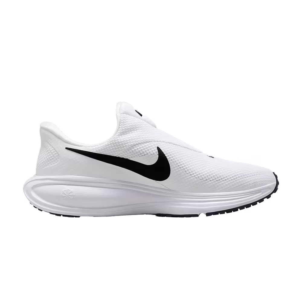 Nike Revolution 8 EasyOn White Black