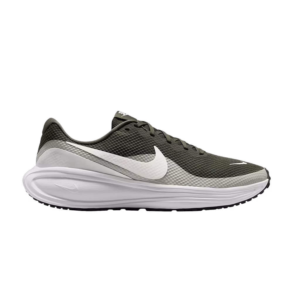 Nike Revolution 8 Cargo Khaki