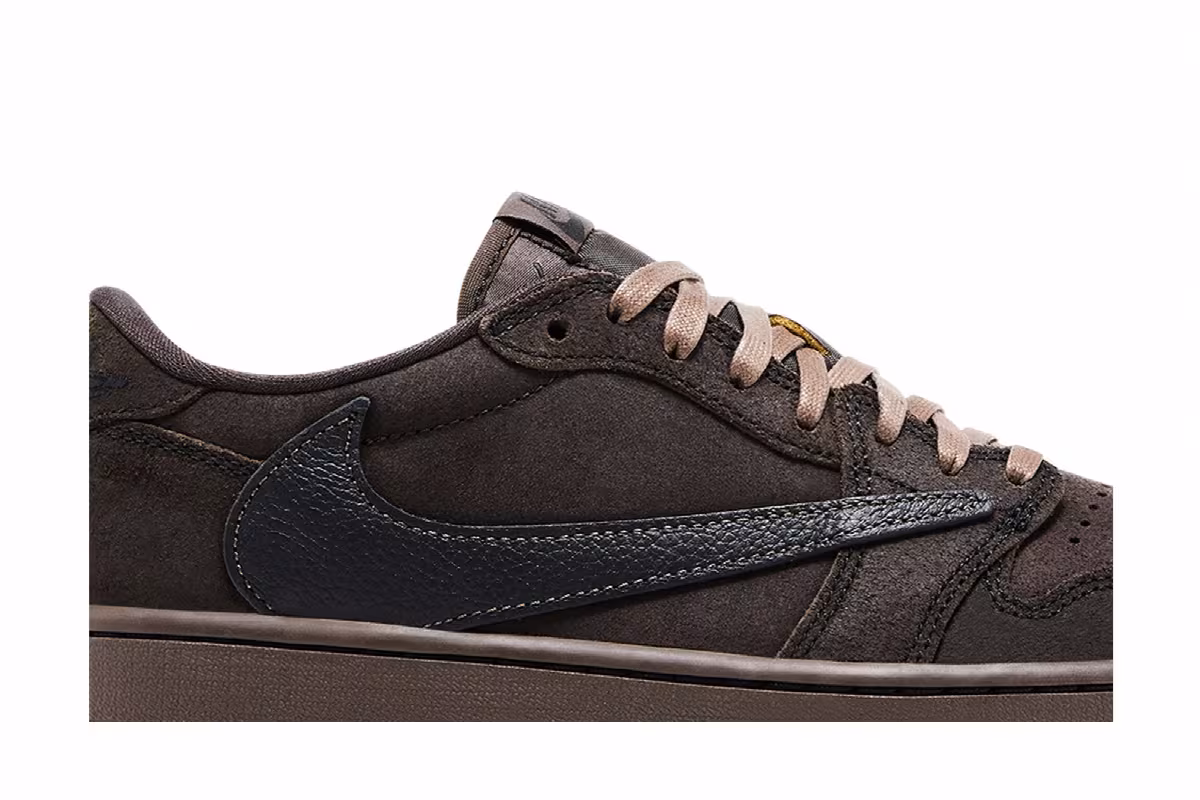 Travis Scott x Air Jordan 1 Low OG SP Velvet Brown, view 3