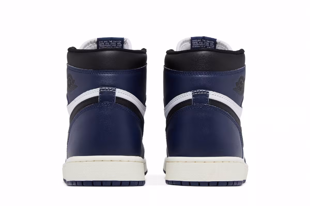 Air Jordan 1 High OG Midnight Navy, view 7