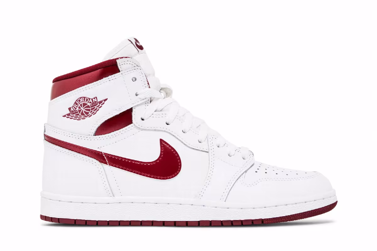 Air Jordan 1 High Metallic Burgundy, view 2
