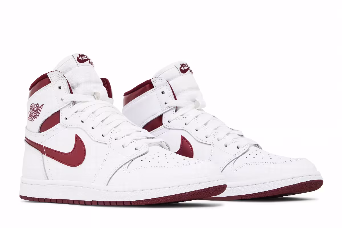 Air Jordan 1 High Metallic Burgundy, view 9