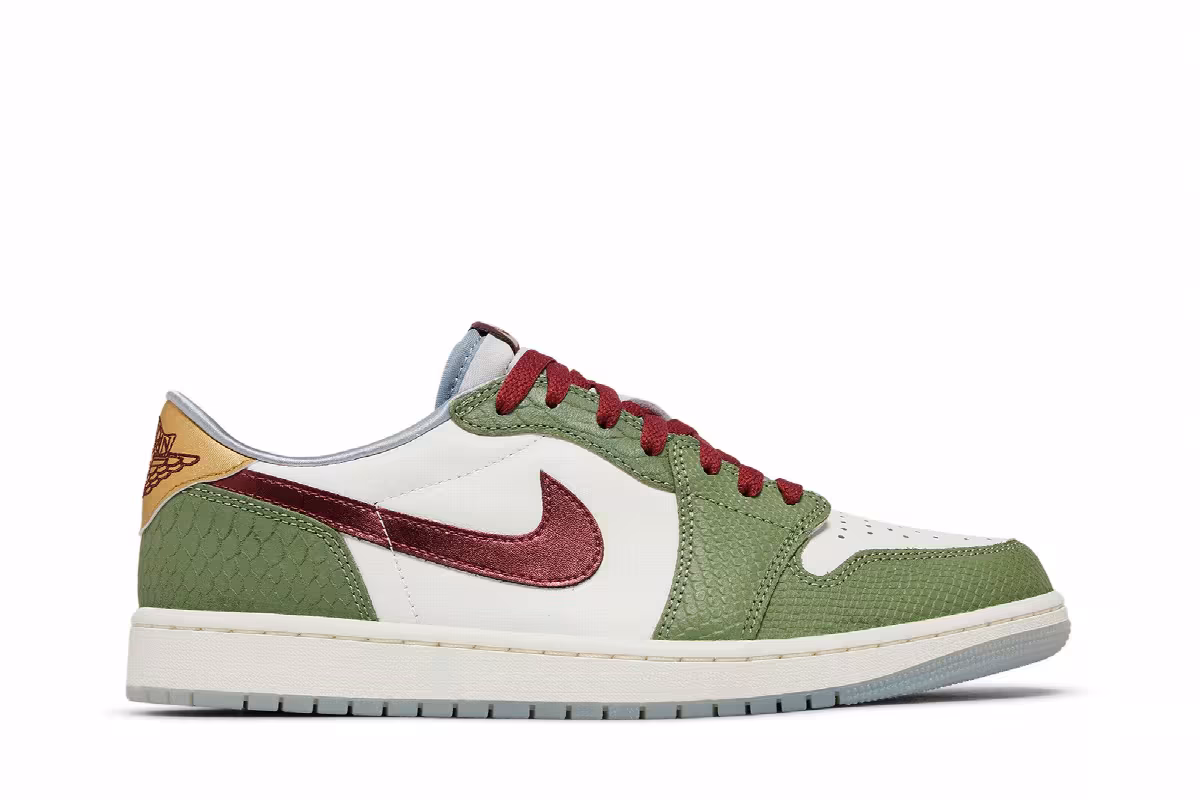 Air Jordan 1 Low OG Year of the Dragon, view 2
