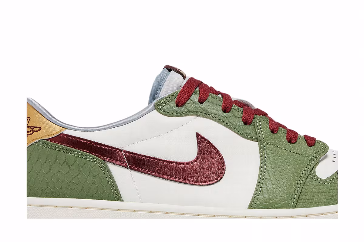 Air Jordan 1 Low OG Year of the Dragon, view 3