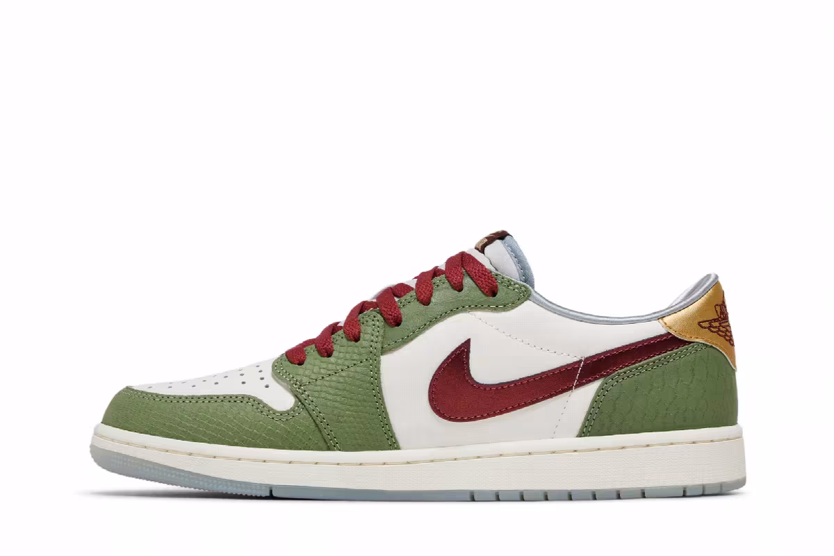 Air Jordan 1 Low OG Year of the Dragon, view 4