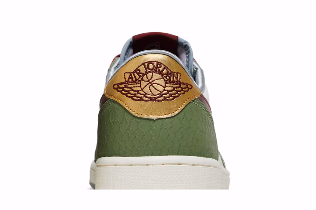 Air Jordan 1 Low OG Year of the Dragon, view 8
