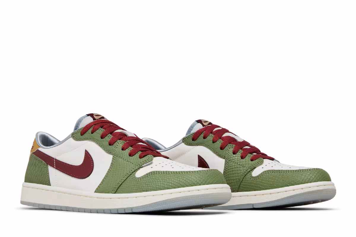 Air Jordan 1 Low OG Year of the Dragon, view 9
