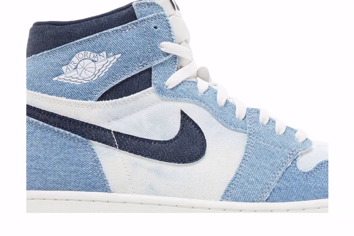 Air Jordan 1 High OG Denim, view 3