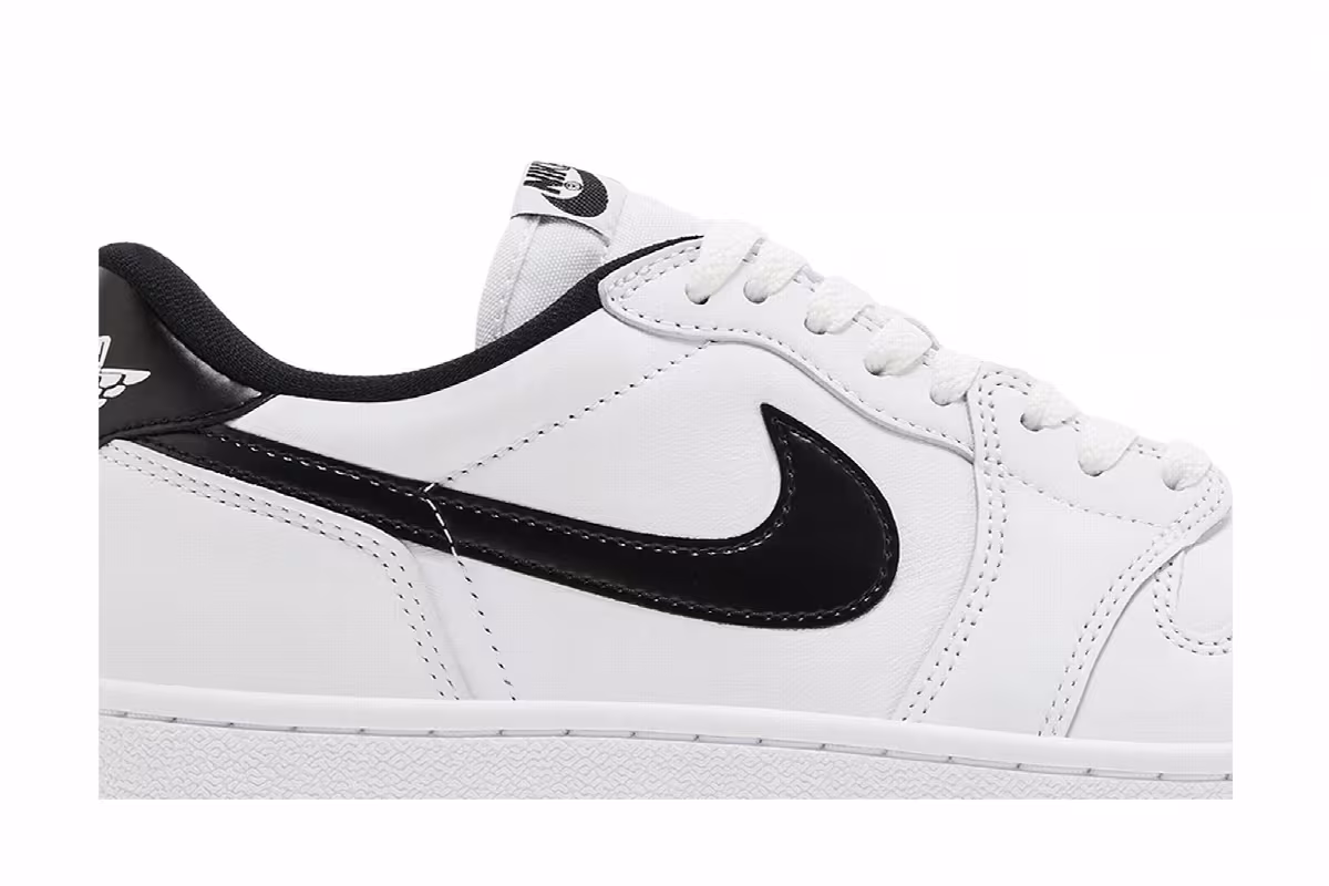 Air Jordan 1 Low Metallic Black, view 3