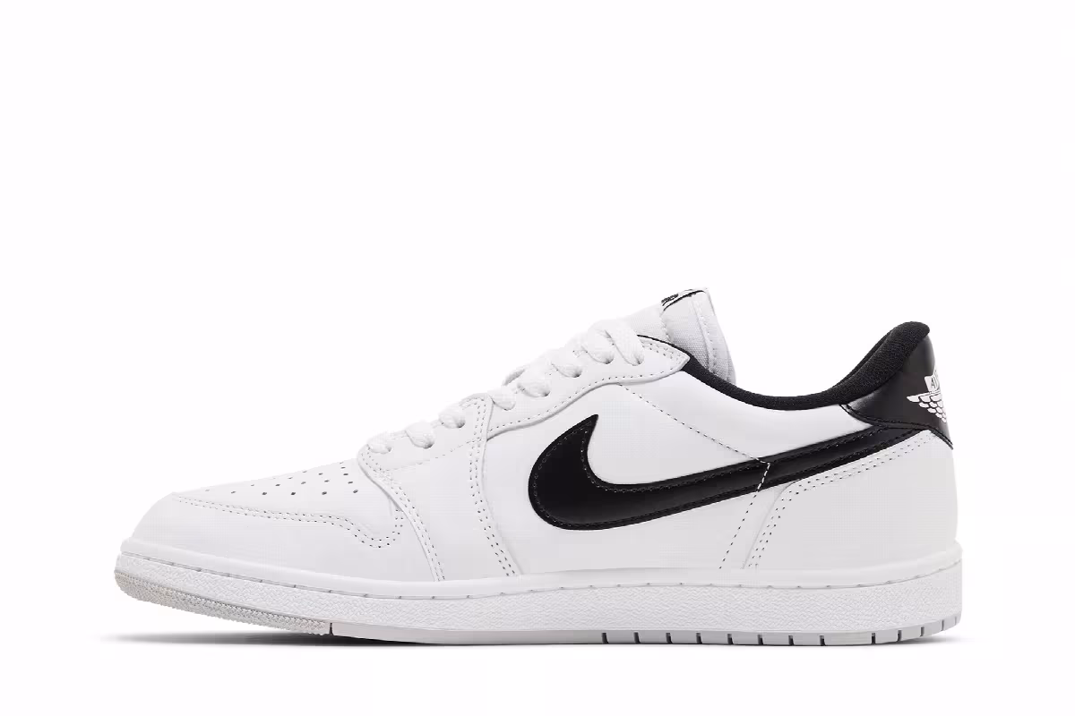 Air Jordan 1 Low Metallic Black, view 4