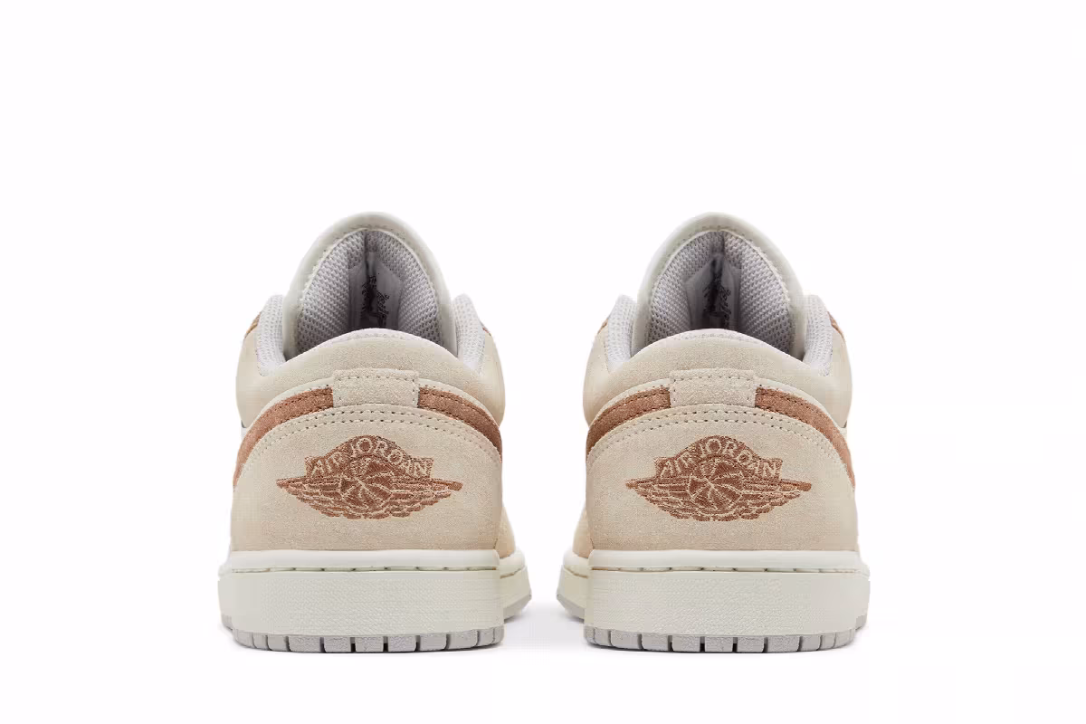 Air Jordan 1 Low SE Sail Archaeo Brown, view 7