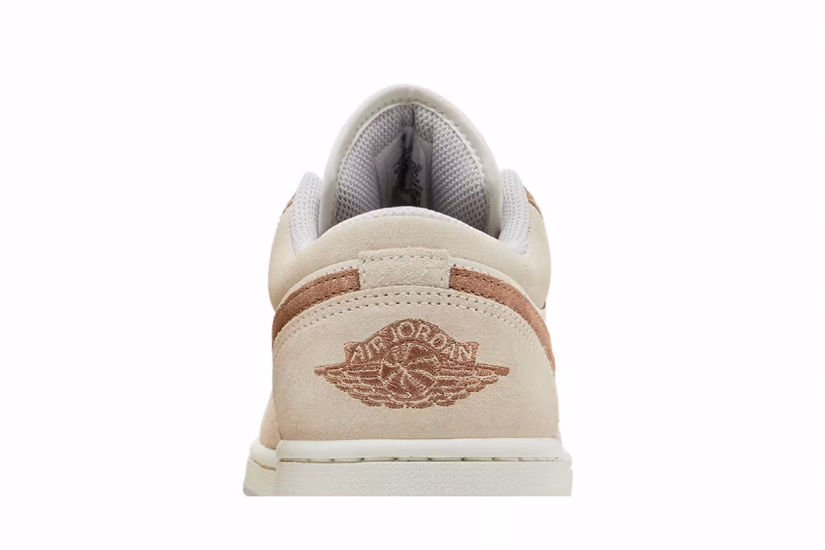 Air Jordan 1 Low SE Sail Archaeo Brown, view 8