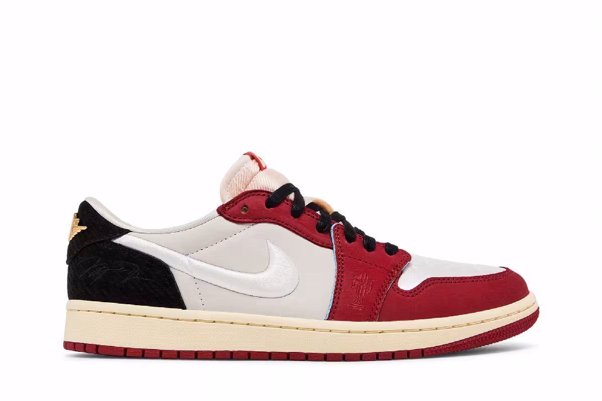 Trophy Room x Air Jordan 1 Low OG SP Home, view 2