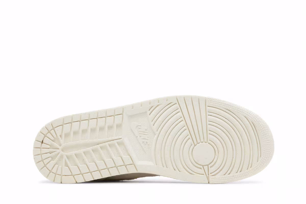 Air Jordan 1 Low SE Craft Pale Ivory, view 5