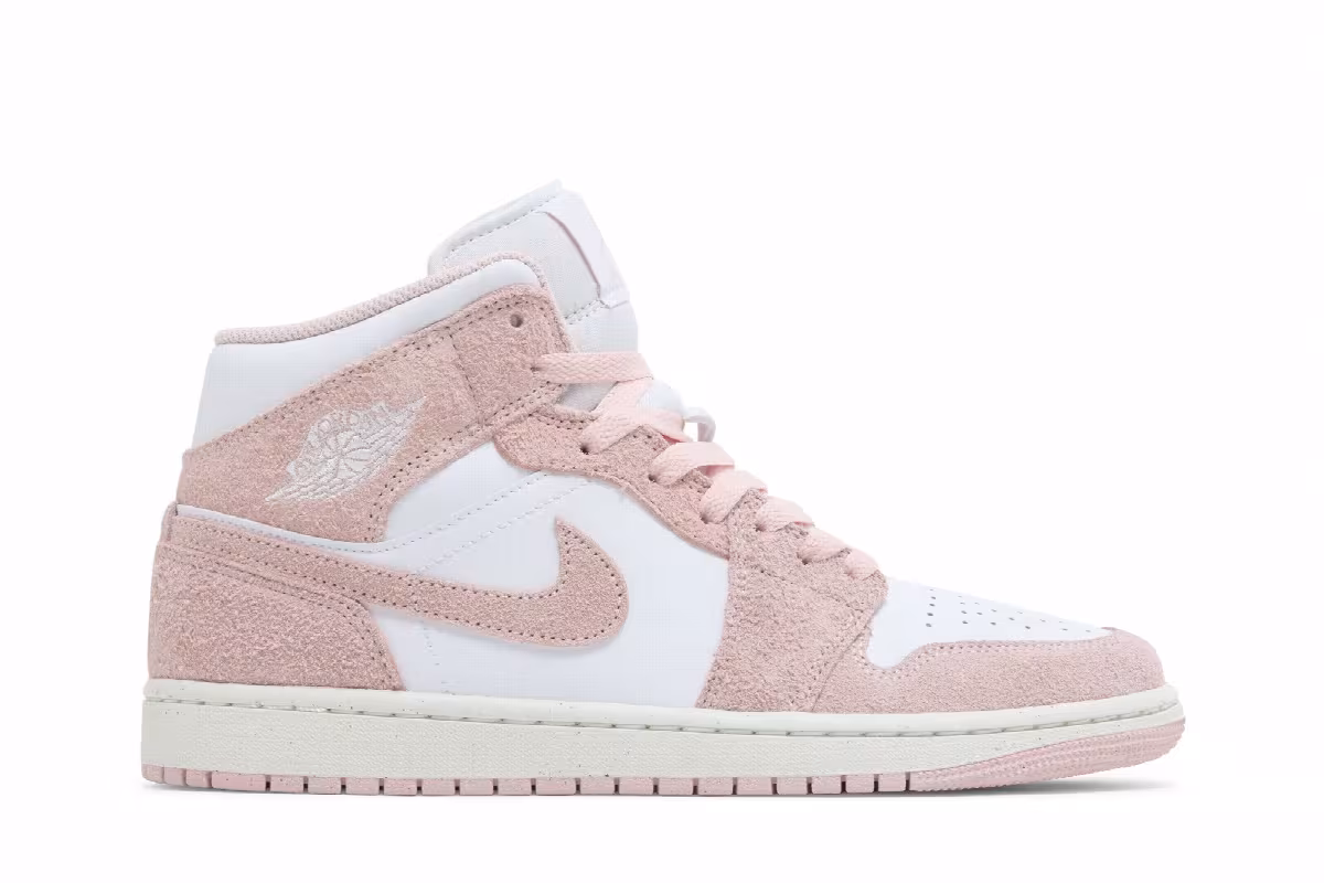 Air Jordan 1 Mid SE Legend Pink, view 2