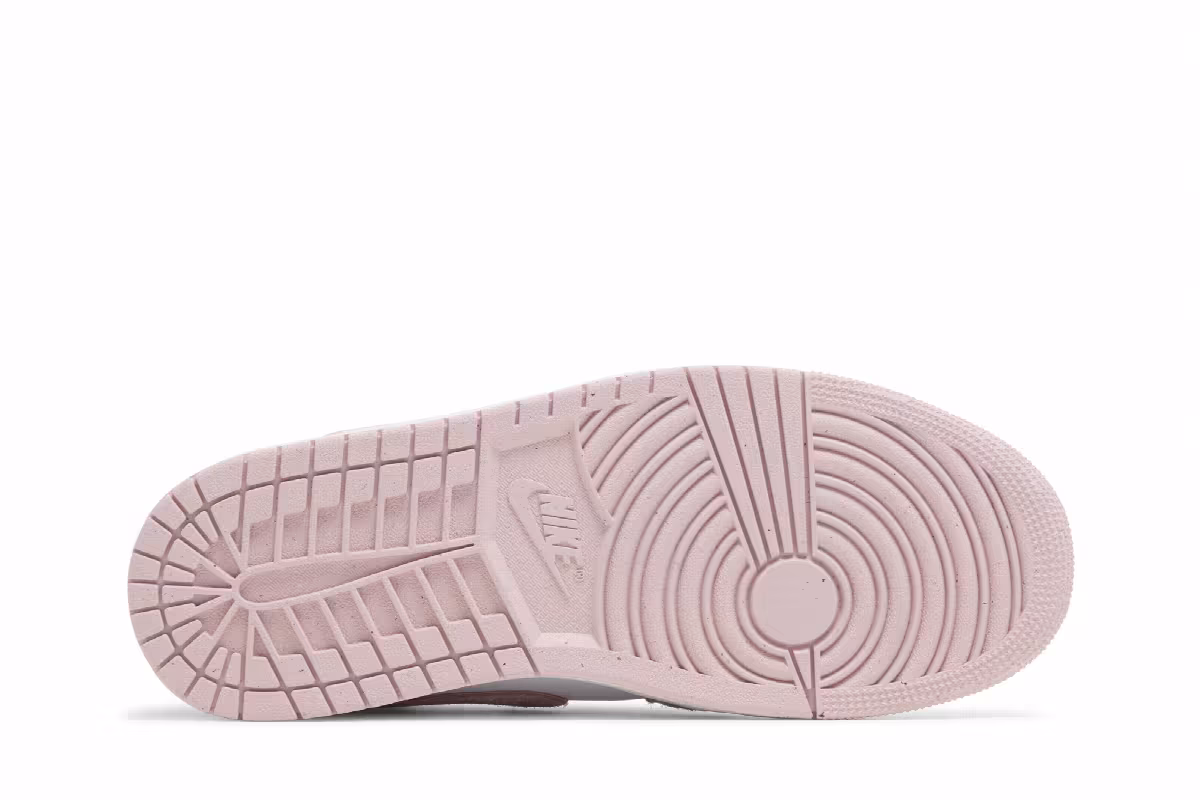 Air Jordan 1 Mid SE Legend Pink, view 5
