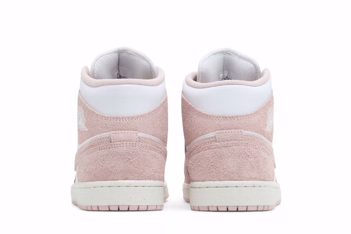 Air Jordan 1 Mid SE Legend Pink, view 7
