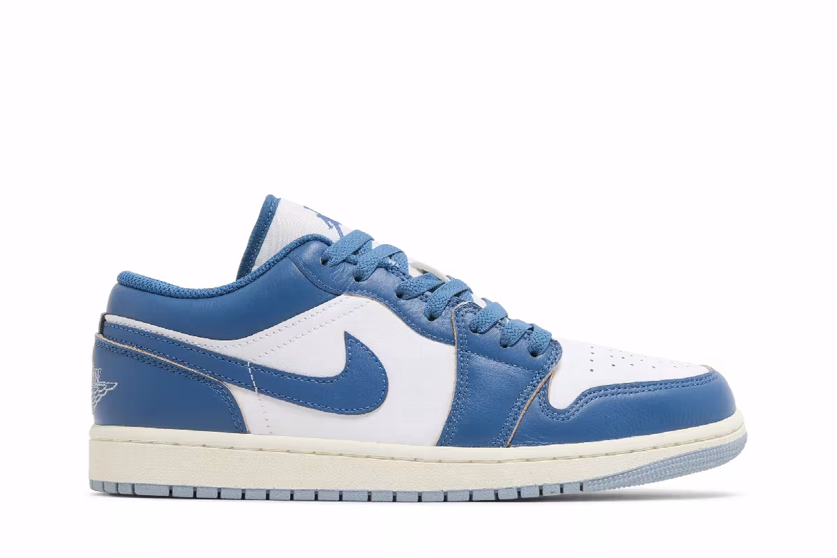 Air Jordan 1 Low SE Industrial Blue, view 2