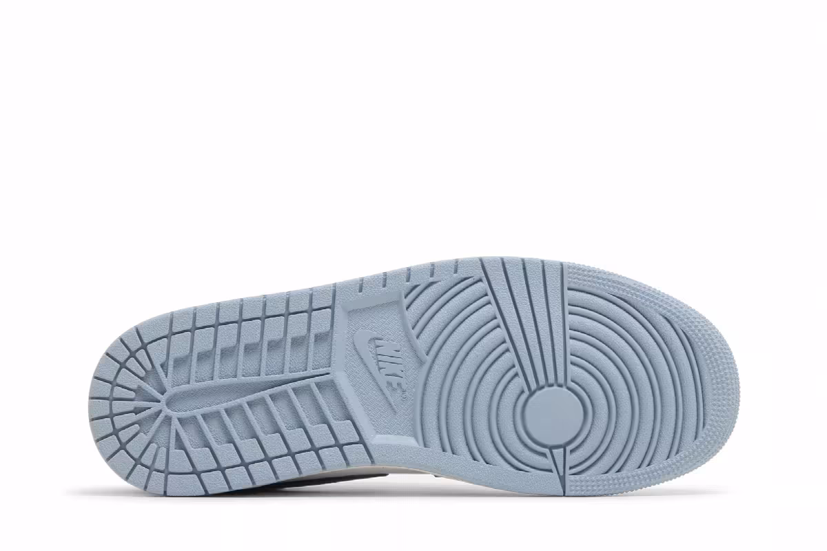 Air Jordan 1 Low SE Industrial Blue, view 5
