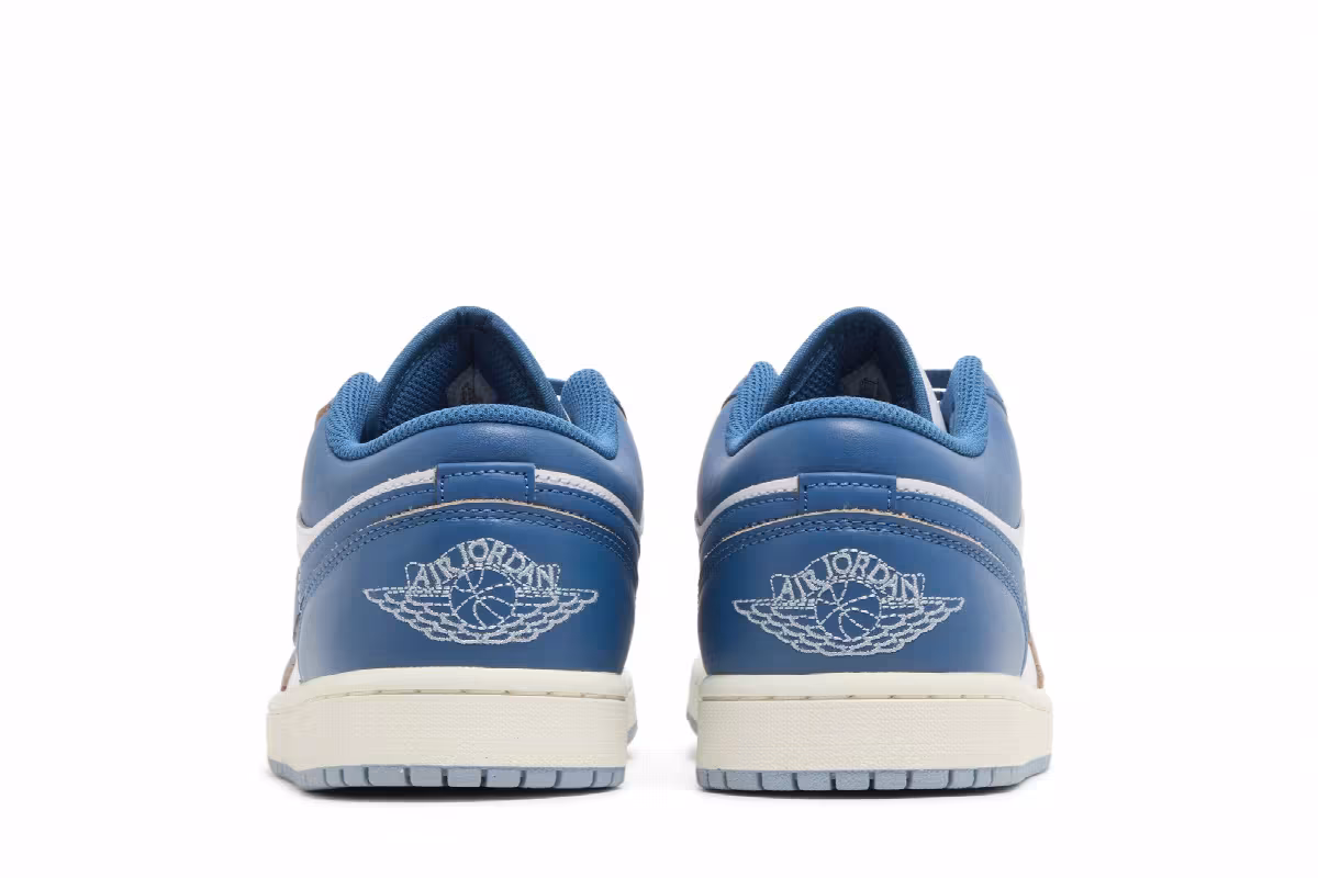Air Jordan 1 Low SE Industrial Blue, view 7