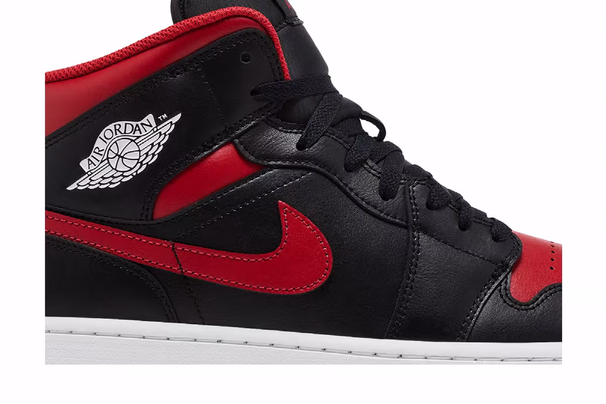 Air Jordan 1 Mid Bred Twist, view 3