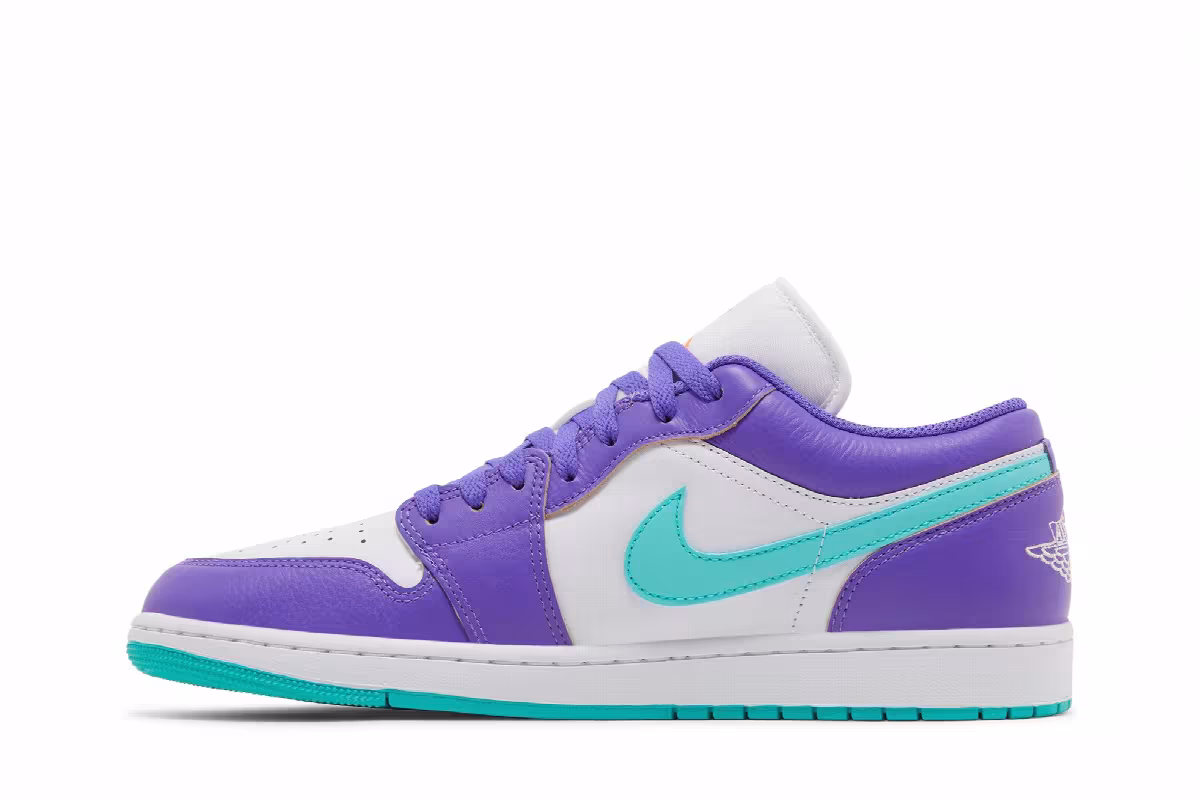 Air Jordan 1 Low Hornets, view 4