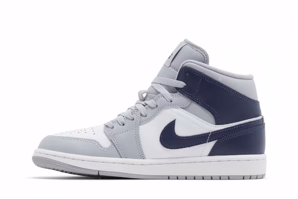Air Jordan 1 Mid Wolf Grey Midnight Navy, view 4