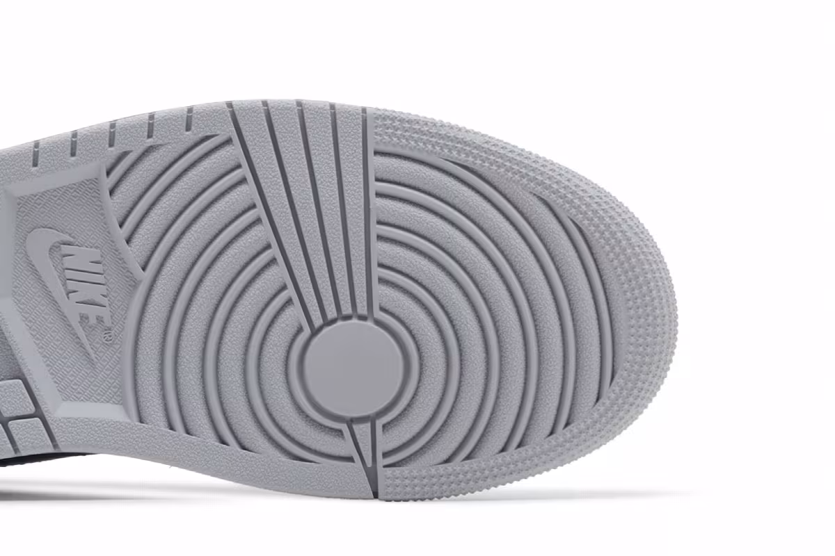 Air Jordan 1 Mid Wolf Grey Midnight Navy, view 6