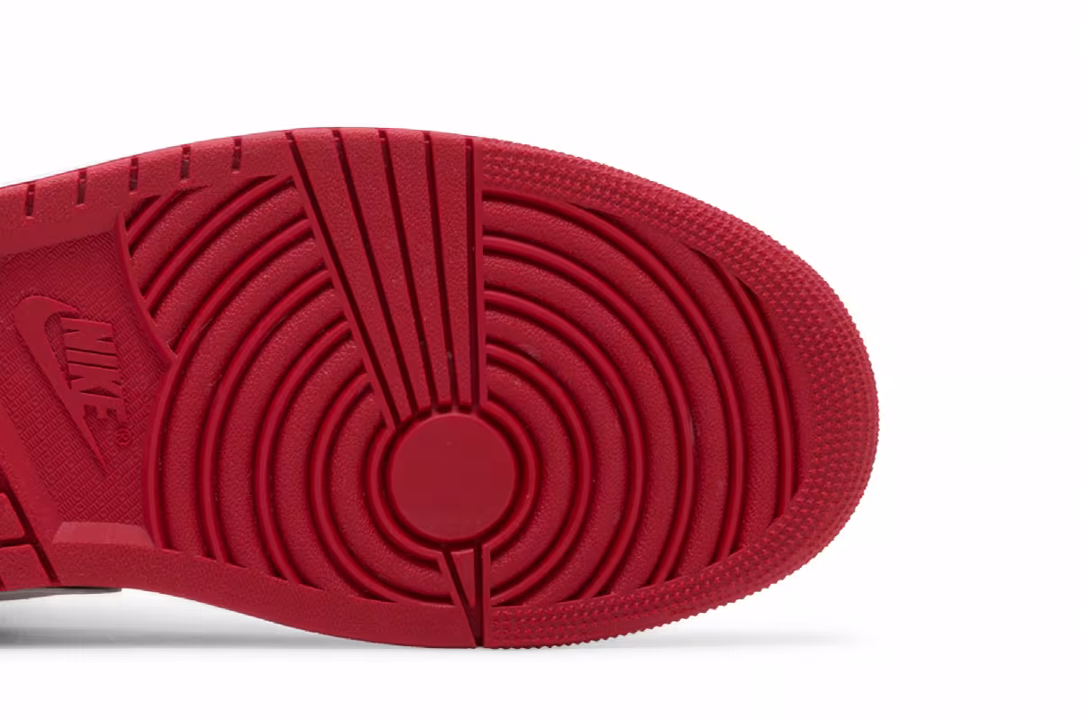 Air Jordan 1 Mid Gym Red Black White, view 6