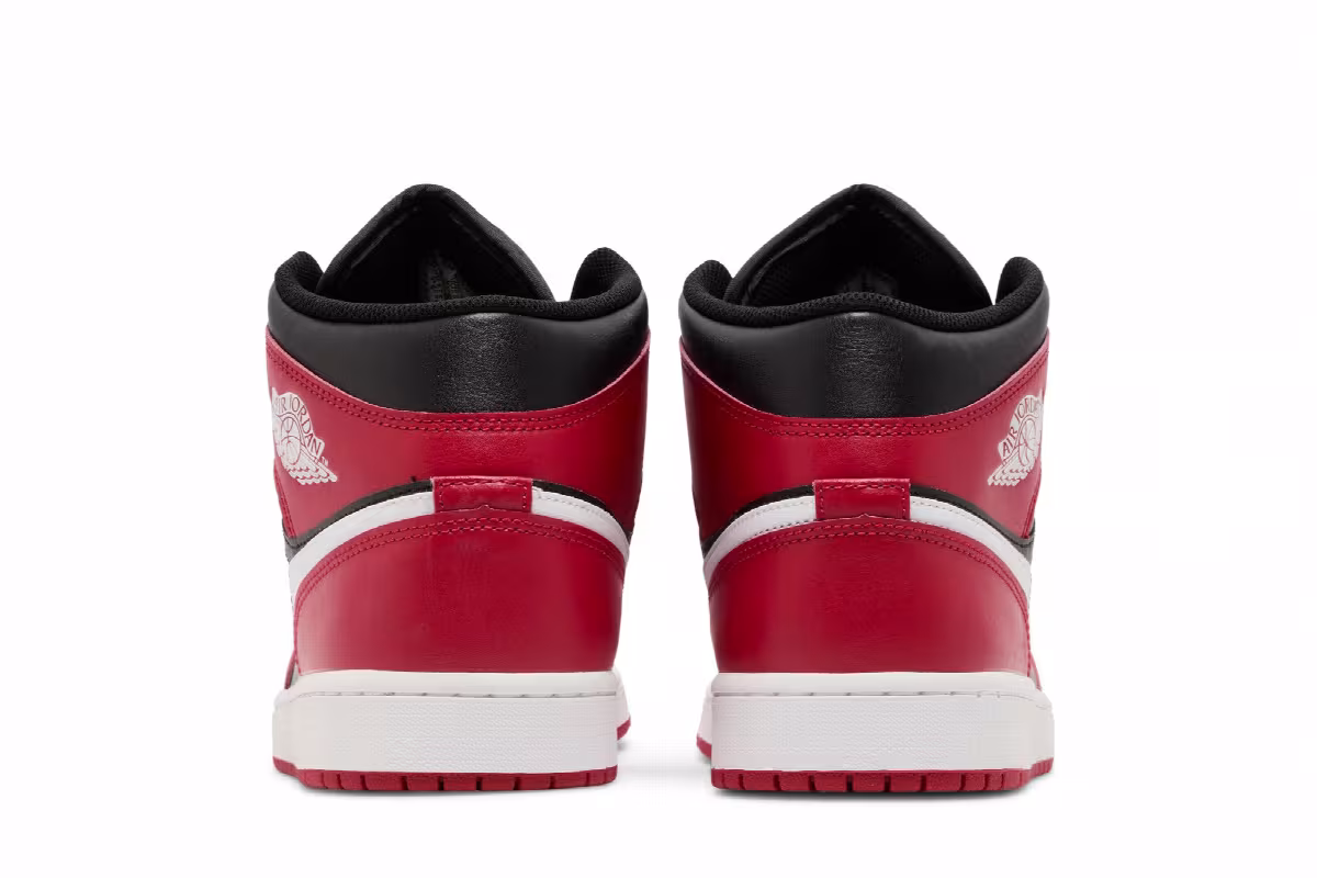 Air Jordan 1 Mid Gym Red Black White, view 7