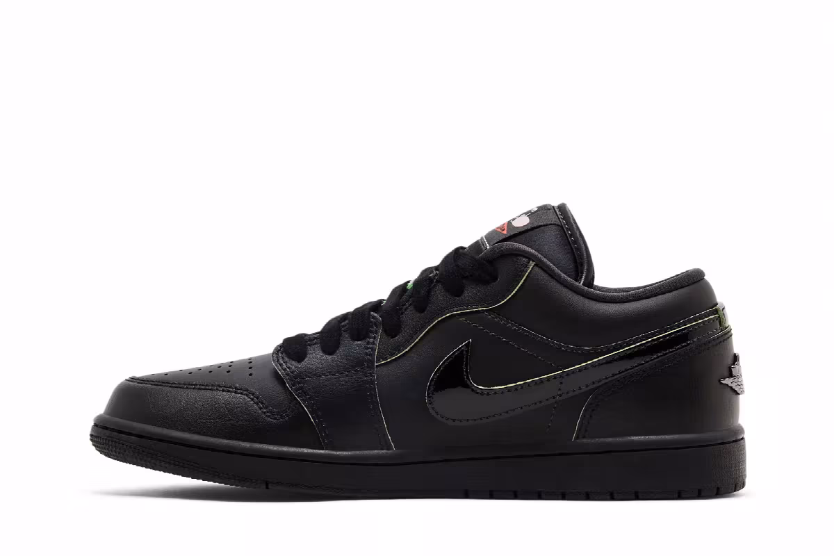 Air Jordan 1 Low SE Black Cat Mascot, view 4