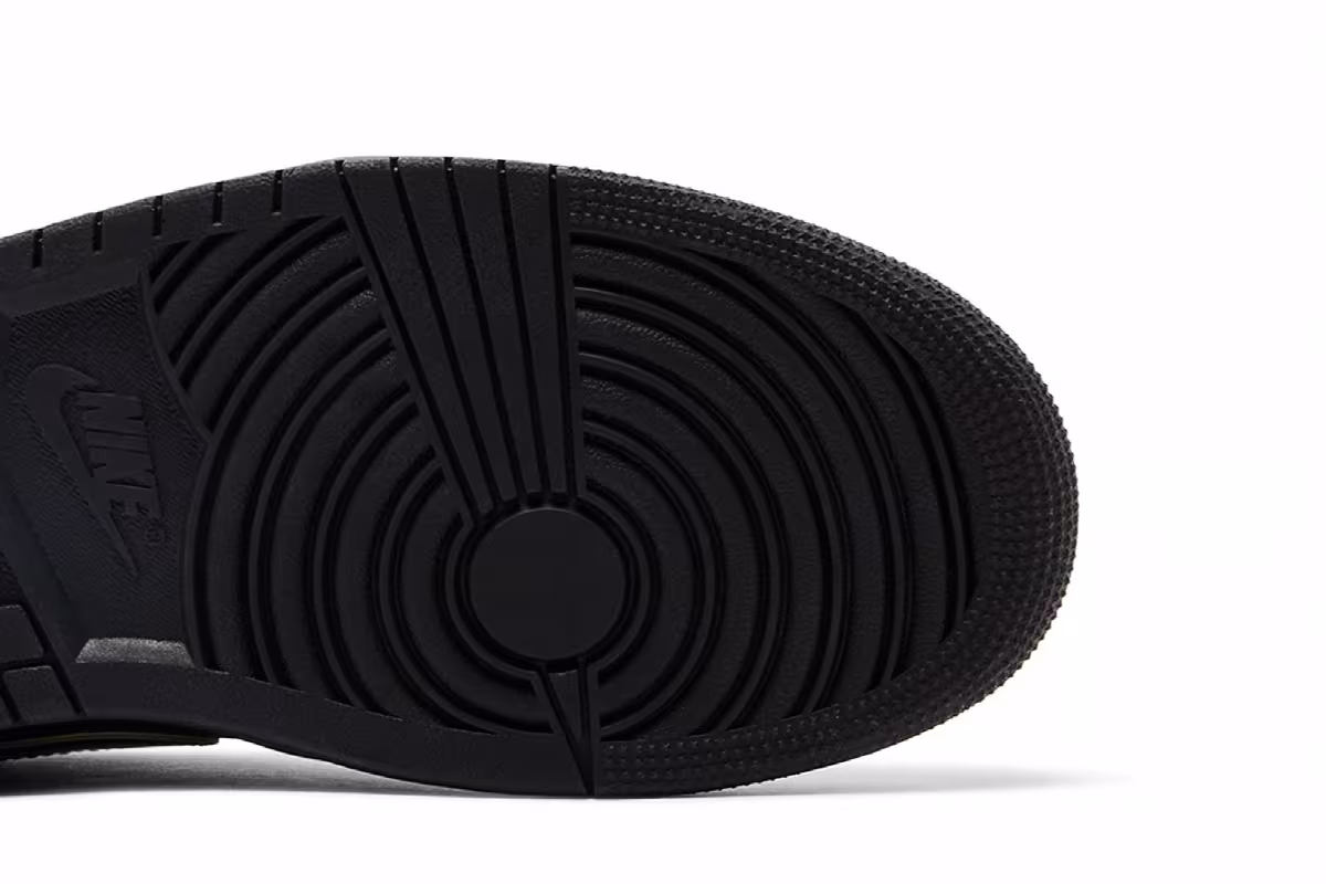 Air Jordan 1 Low SE Black Cat Mascot, view 6