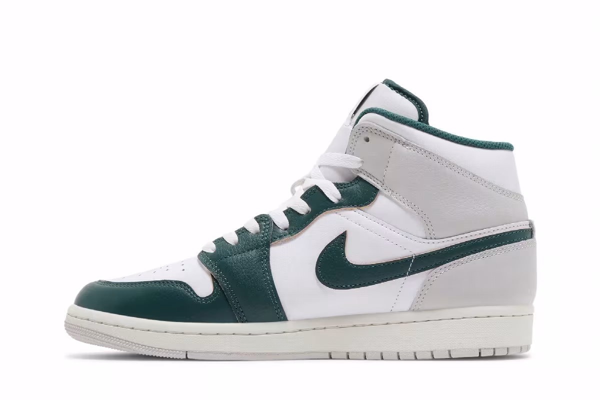 Air Jordan 1 Mid SE Oxidized Green, view 4