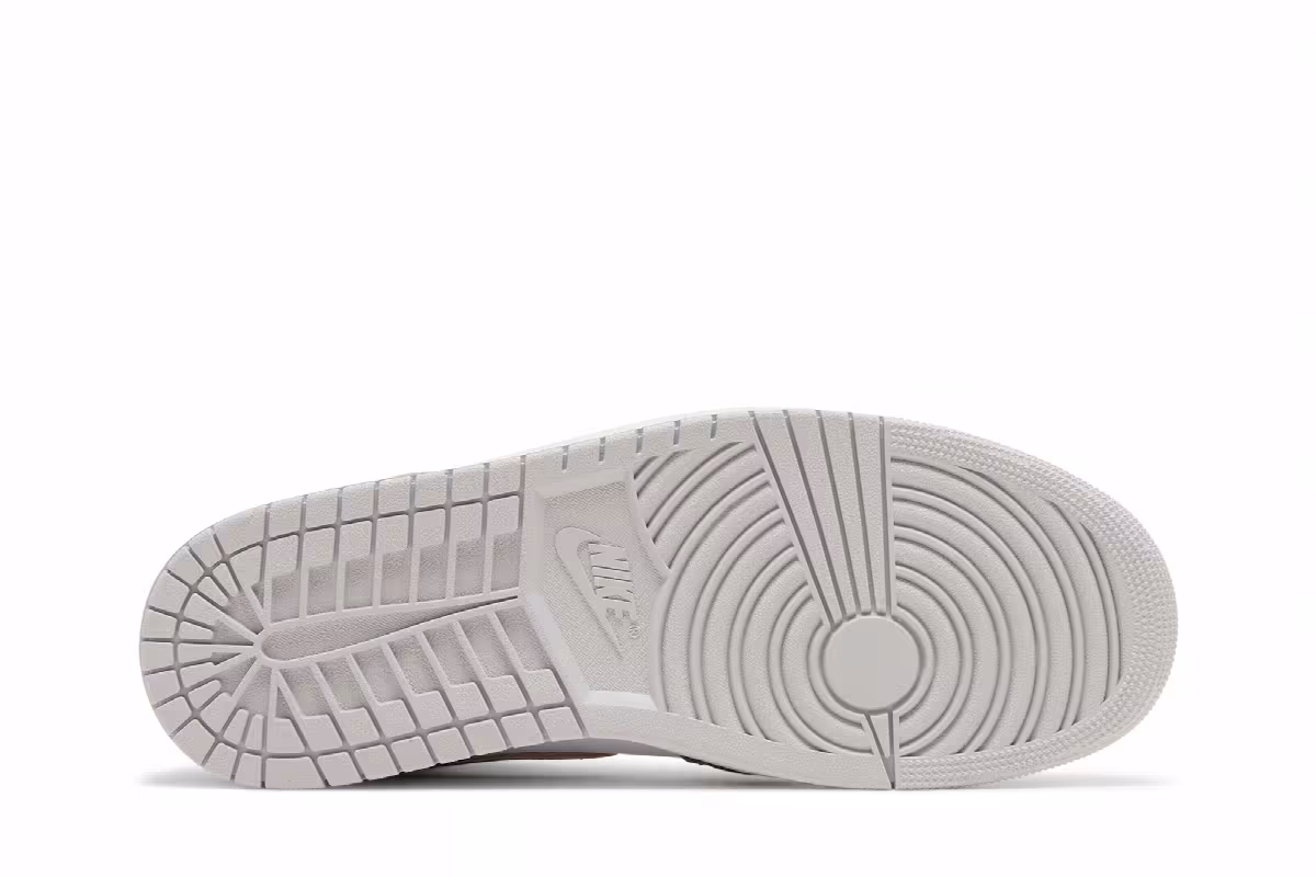 Air Jordan 1 Mid SE Oxidized Green, view 5