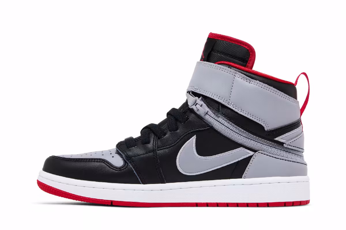 Air Jordan 1 High FlyEase Black Cement, view 4