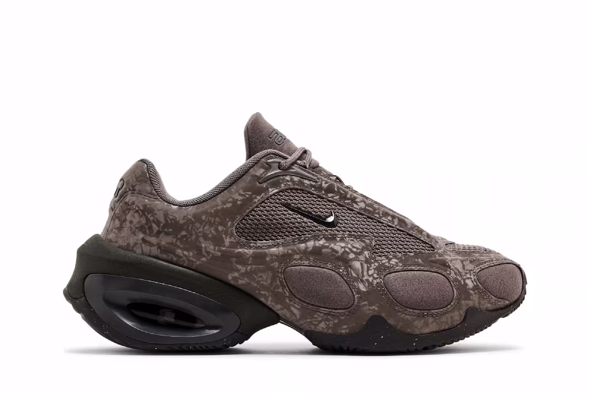 Nike Women's Air Max Muse Cave Stone, view 2
