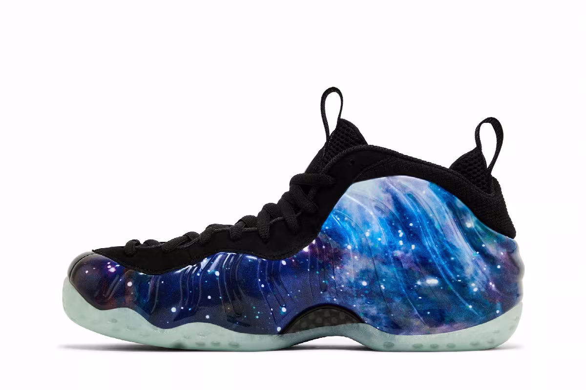 Nike Air Foamposite One Galaxy 2025, view 4