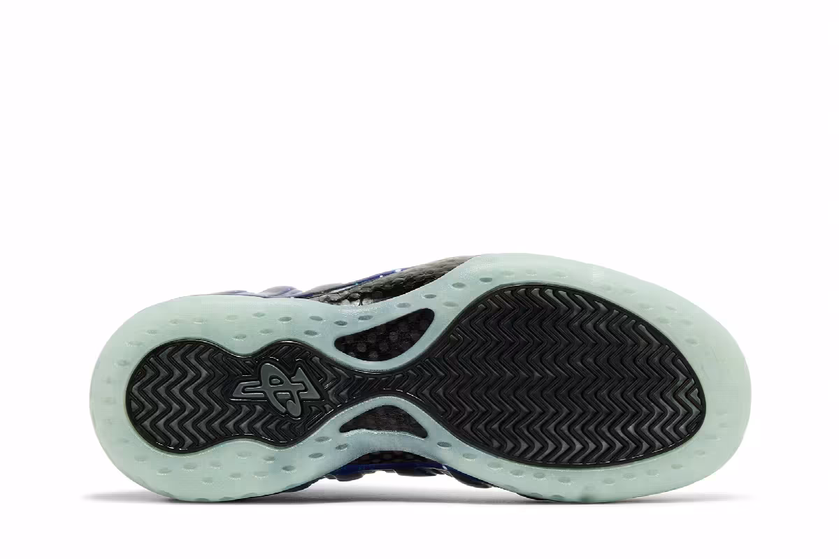 Nike Air Foamposite One Galaxy 2025, view 5