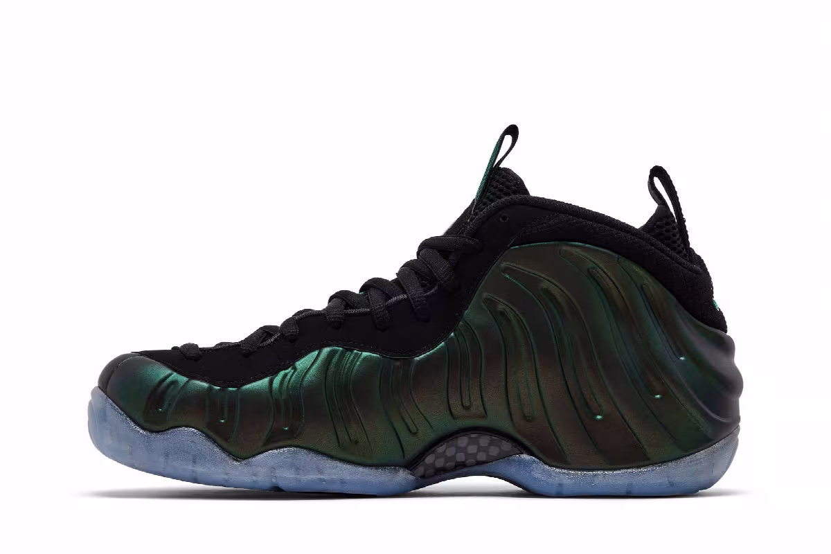 Nike Air Foamposite Pro Pine Green 2025, view 4