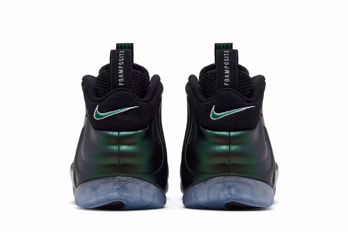 Nike Air Foamposite Pro Pine Green 2025, view 7