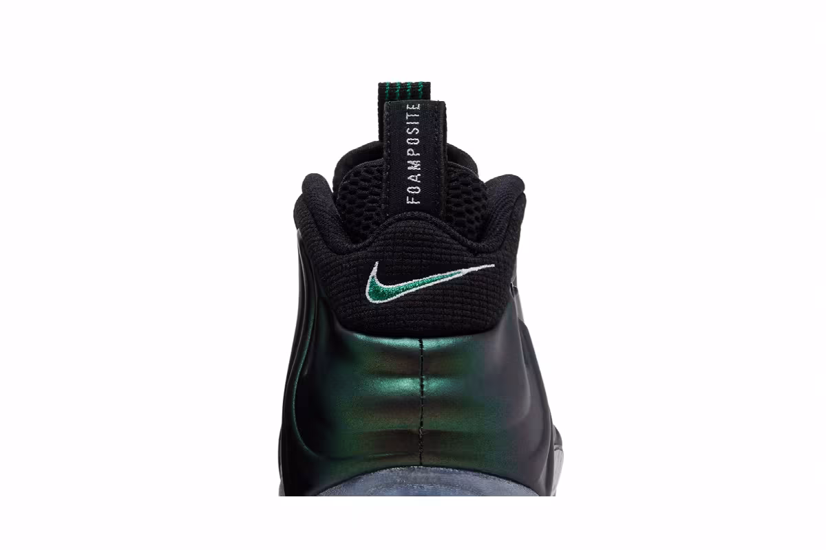 Nike Air Foamposite Pro Pine Green 2025, view 8
