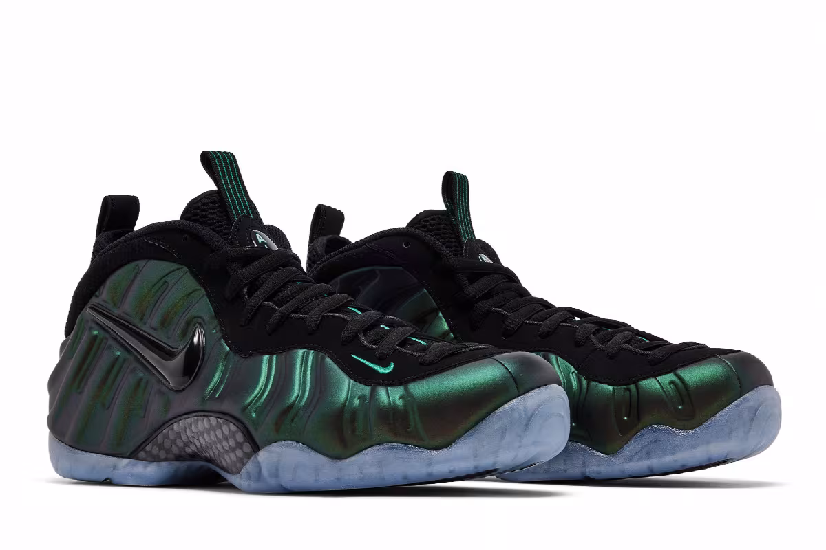 Nike Air Foamposite Pro Pine Green 2025, view 9